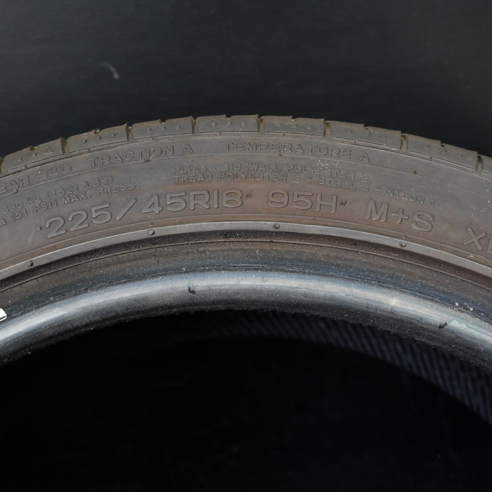 45R18 4本