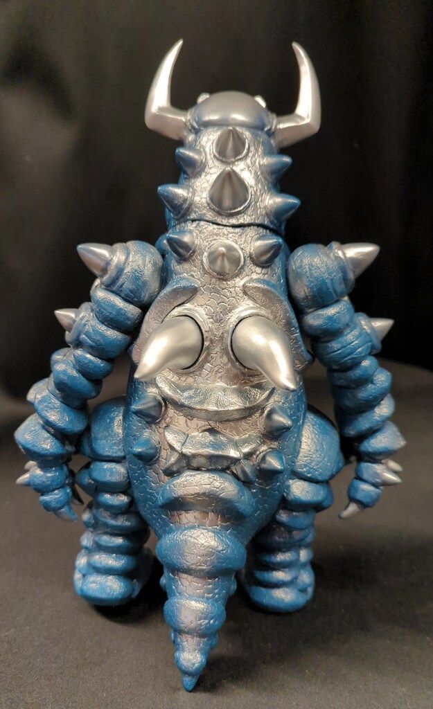 アトリエG1 MONSTOCK デストドン フェイマスブルー 赤目銀塗装 - メルカリ