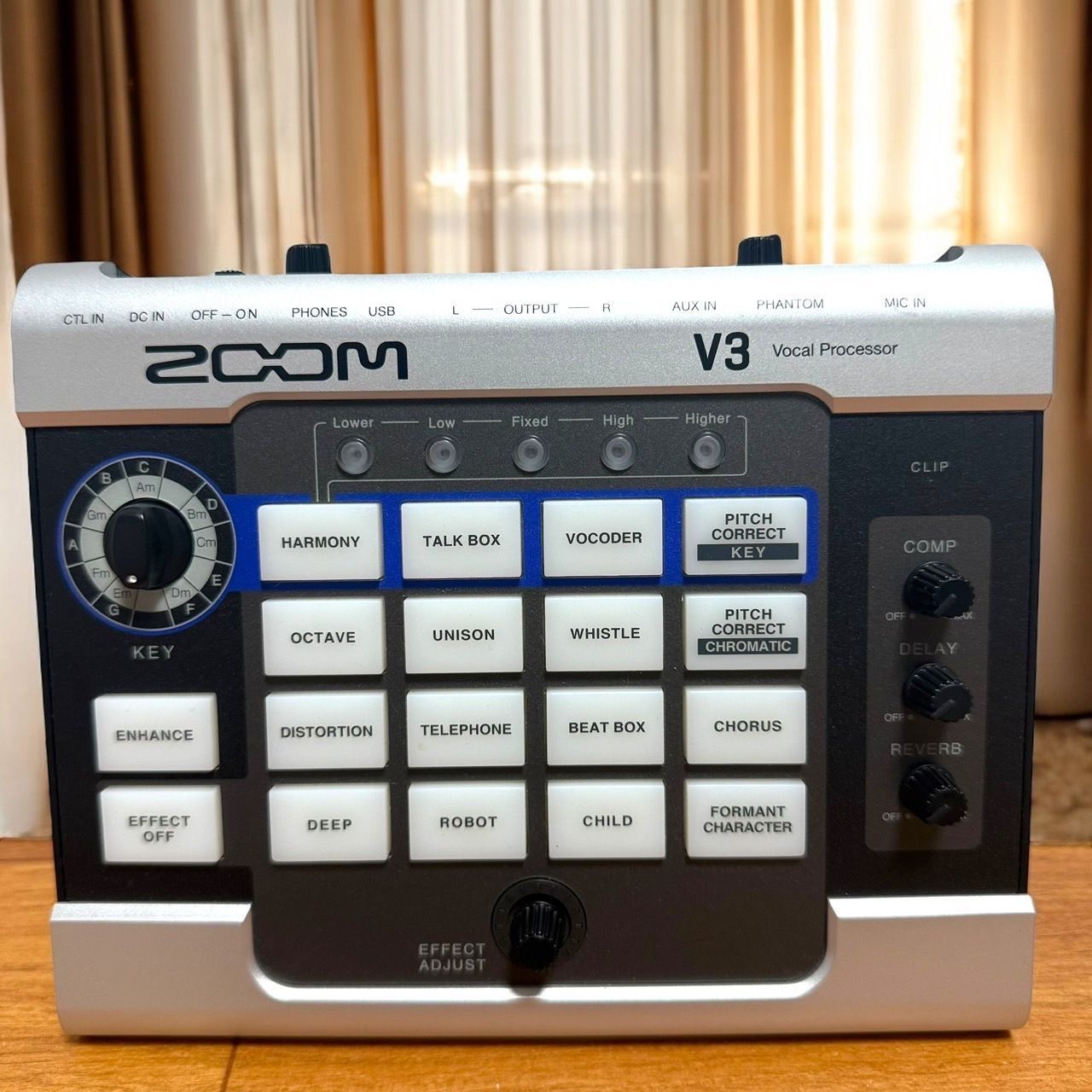 ZOOM V3 ボーカルプロセッサー ボーカルエフェクター 大幅値下げ× ZOOM V3 Vocal Processor ズーム | 島村楽器オンラインストア