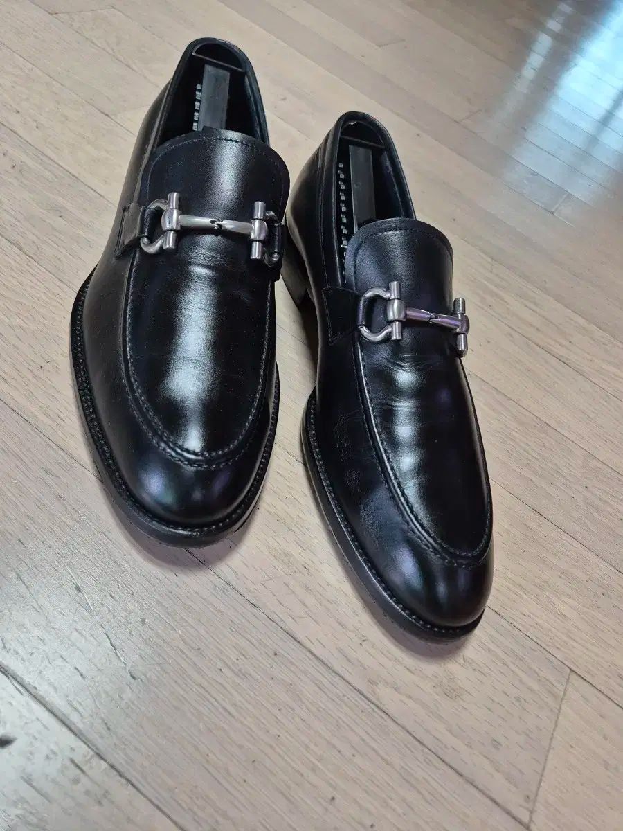 FERRAGAMO フェラガモ ガンチーニ ローファー 270 サイズ