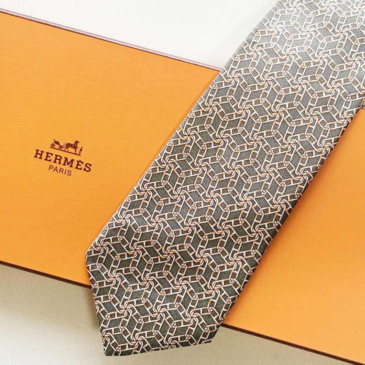 エルメス　ネクタイ　付属品付き エルメス Hermes HERMES ネクタイ TIE 7cm フランス製 シルク