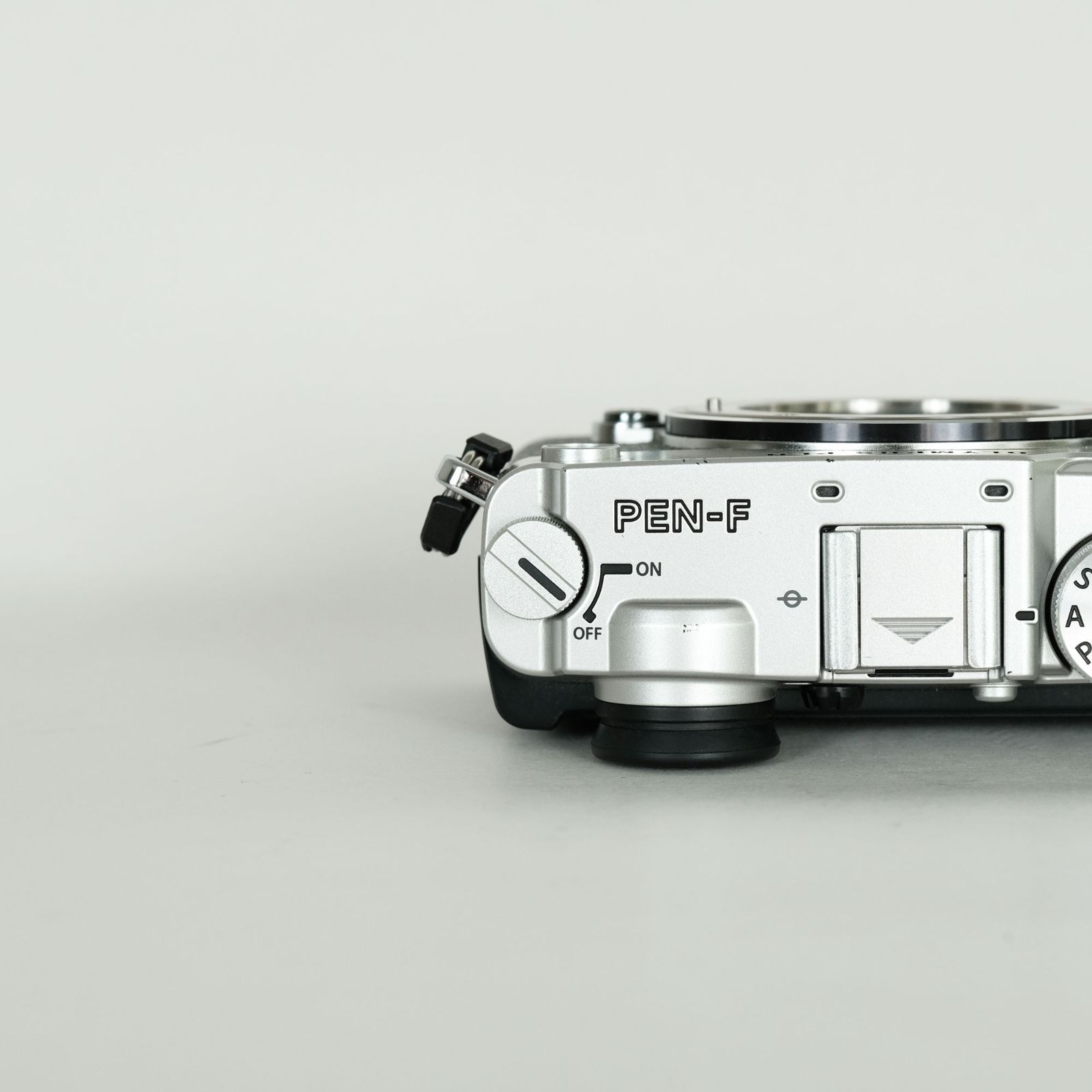 美品◇シャッター数3206◇OLYMPUS PEN-Fシルバーボディ