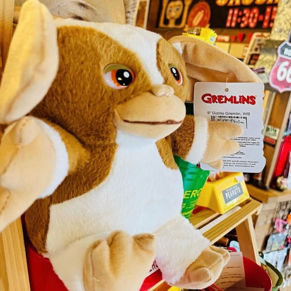 在庫限り】新品 🇺🇸 映画グレムリン ぬいぐるみ【ギズモ】トイ