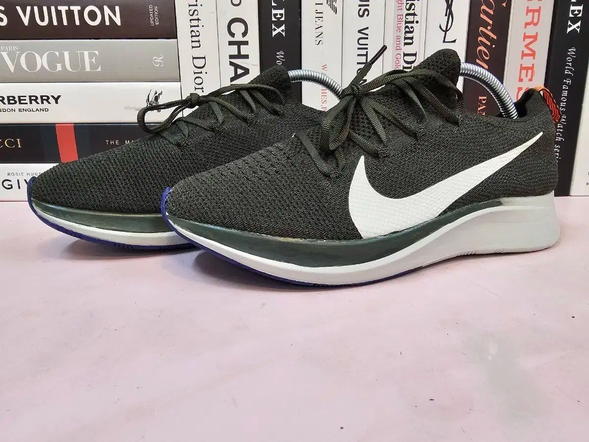 NIKE ナイキ メンズ ランニングシューズ スニーカー 270