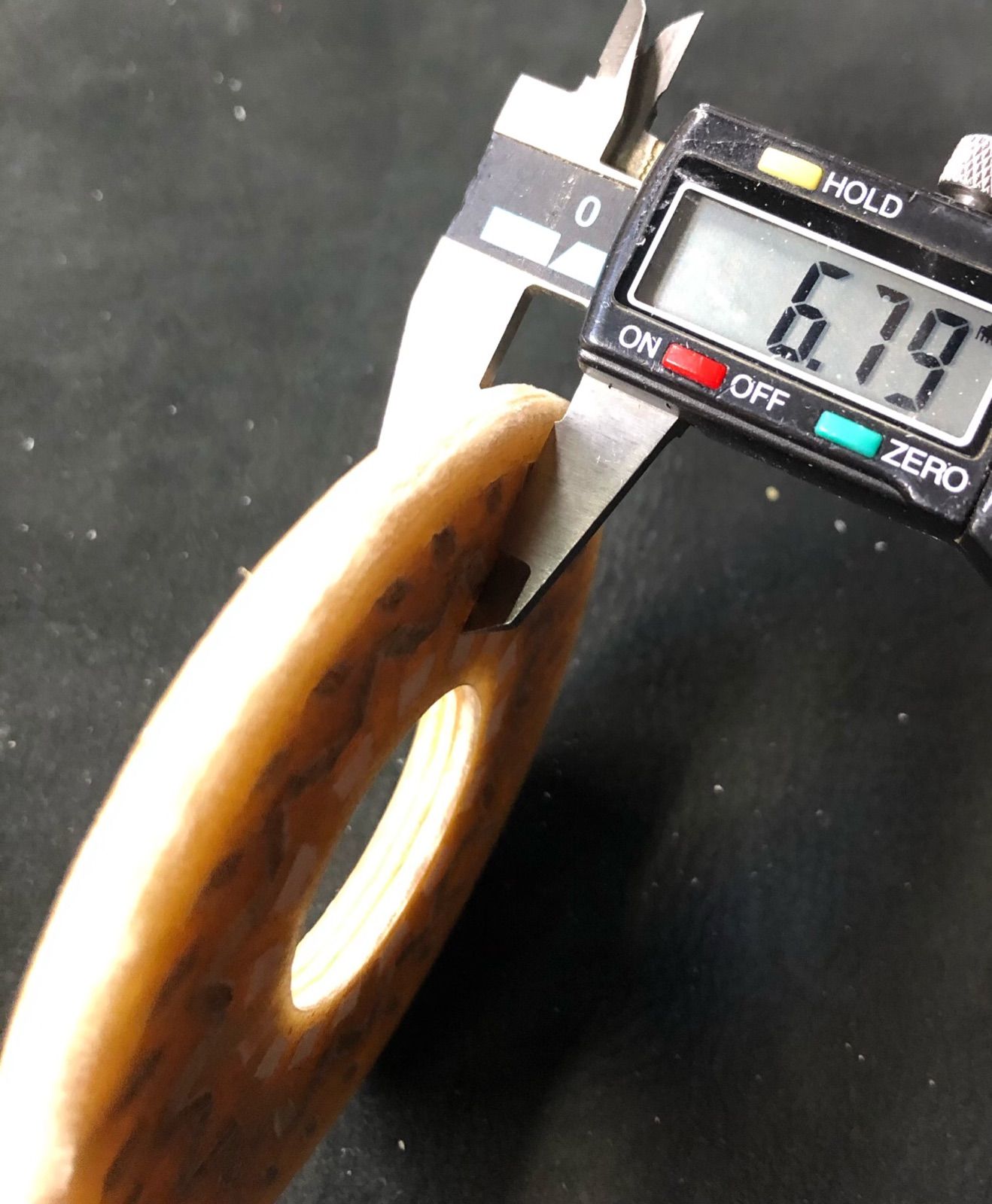 TB29 【珍】 剣道 武具 竹刀 日本製 特製 三筋縫合わせ鍔 革鍔 9cm