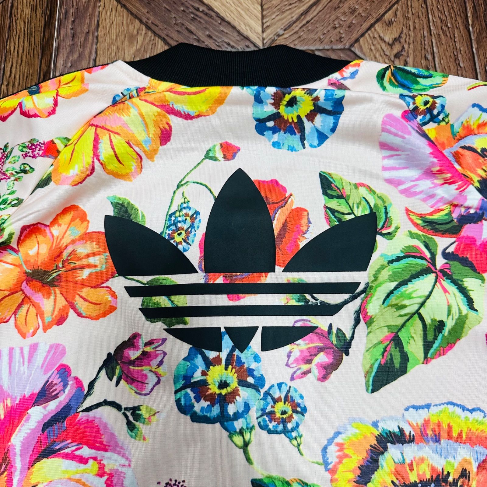 adidas】 ジャージ ジャケット ボタニカル 花柄 アディダス トラック