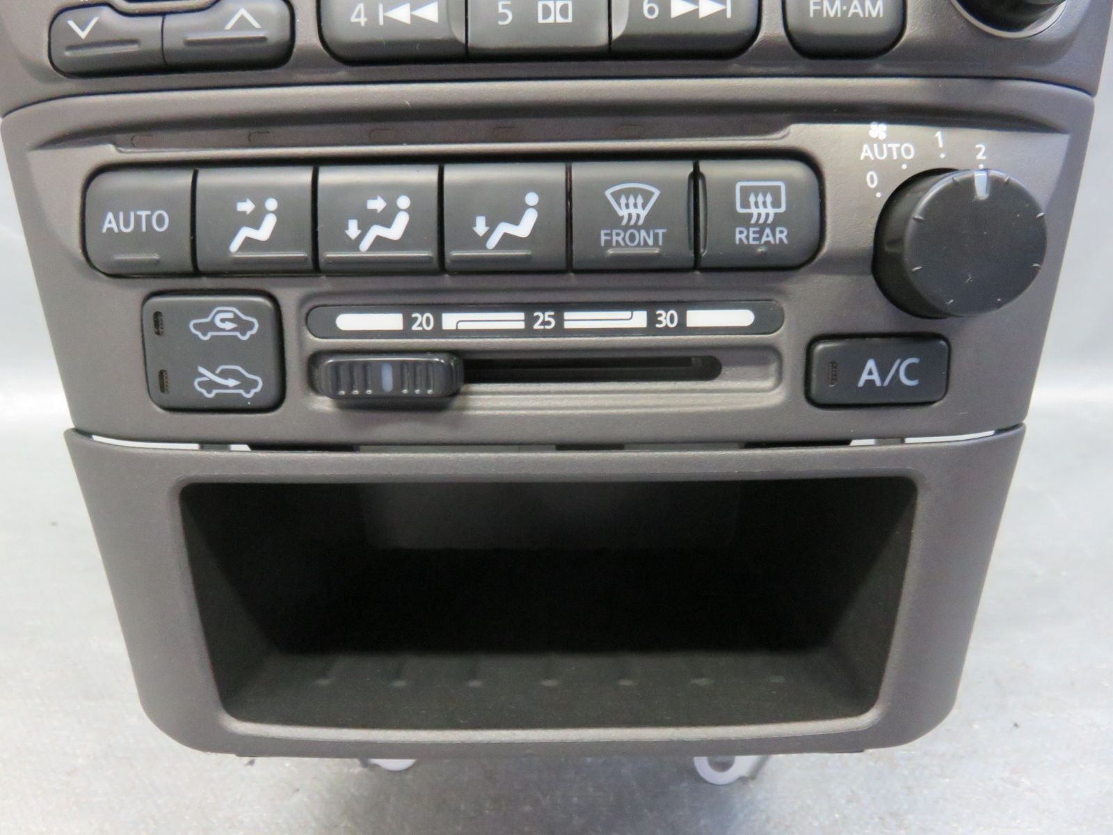 エアコンスイッチ 操作パネル