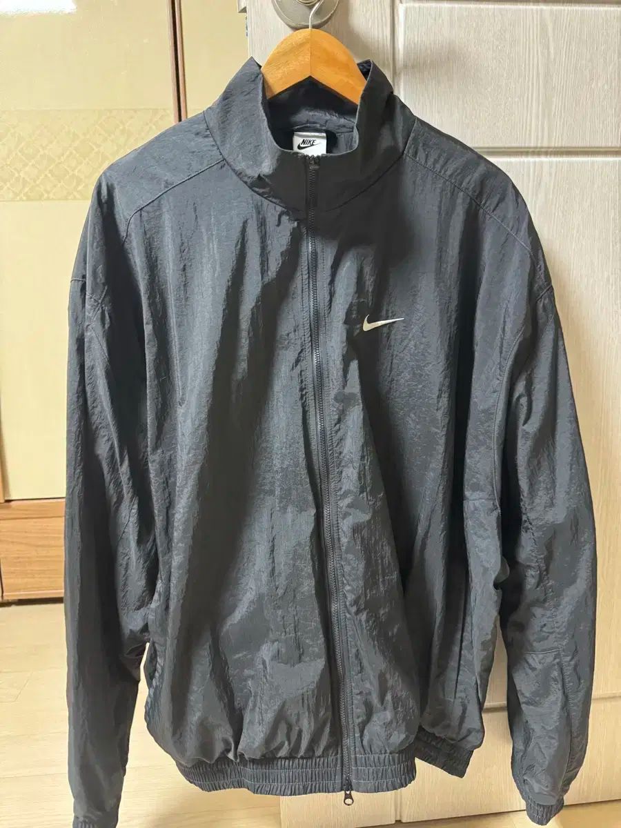 Nike(ナイキ) オーバーサイズ ウーブン トラックジャケット Nike(ナイキ) オーバーサイズ ウーブン トラックジャケット