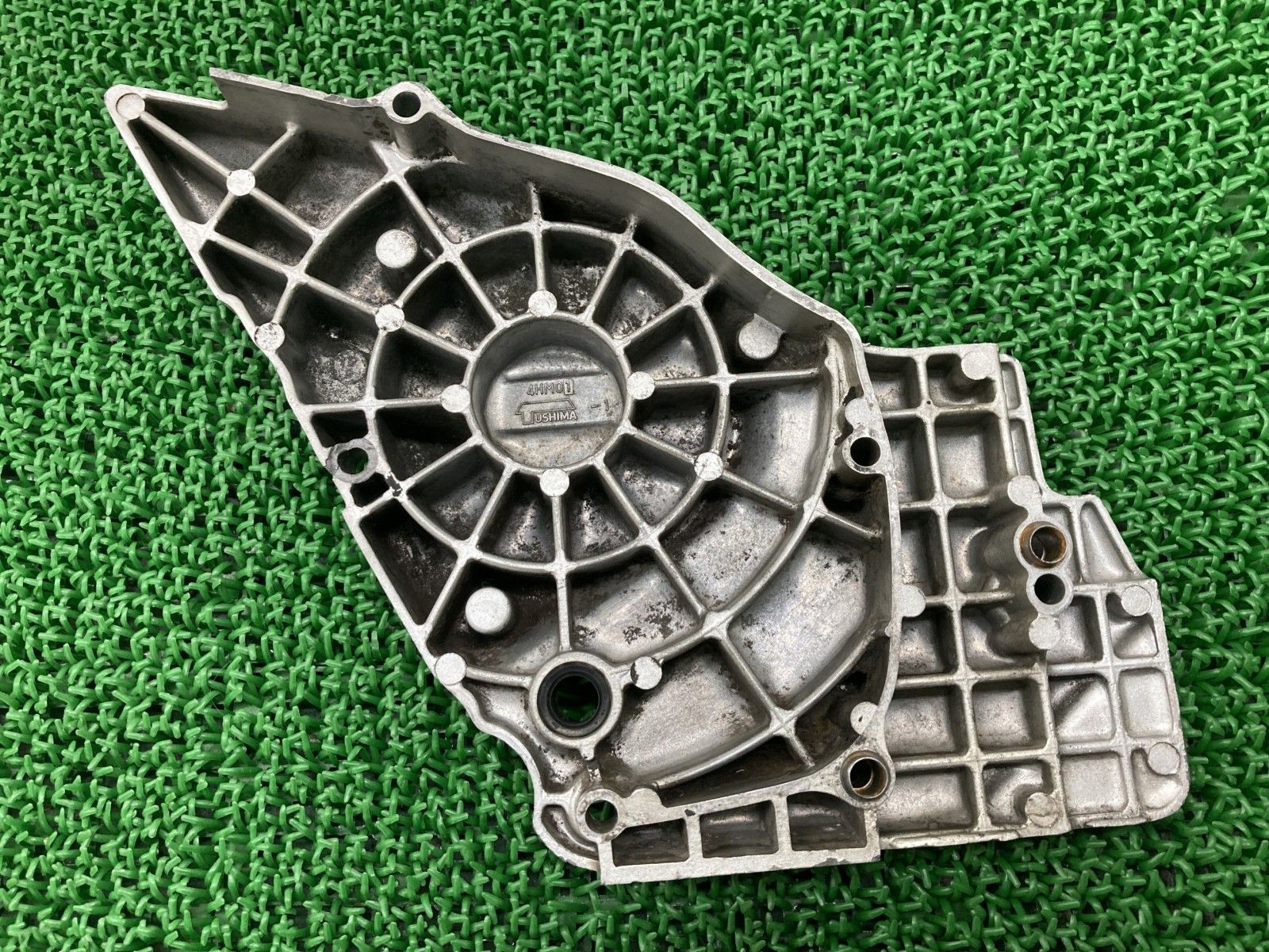 XJR400R エンジンカバー 4HM ヤマハ 純正 バイク 部品 スプロケット