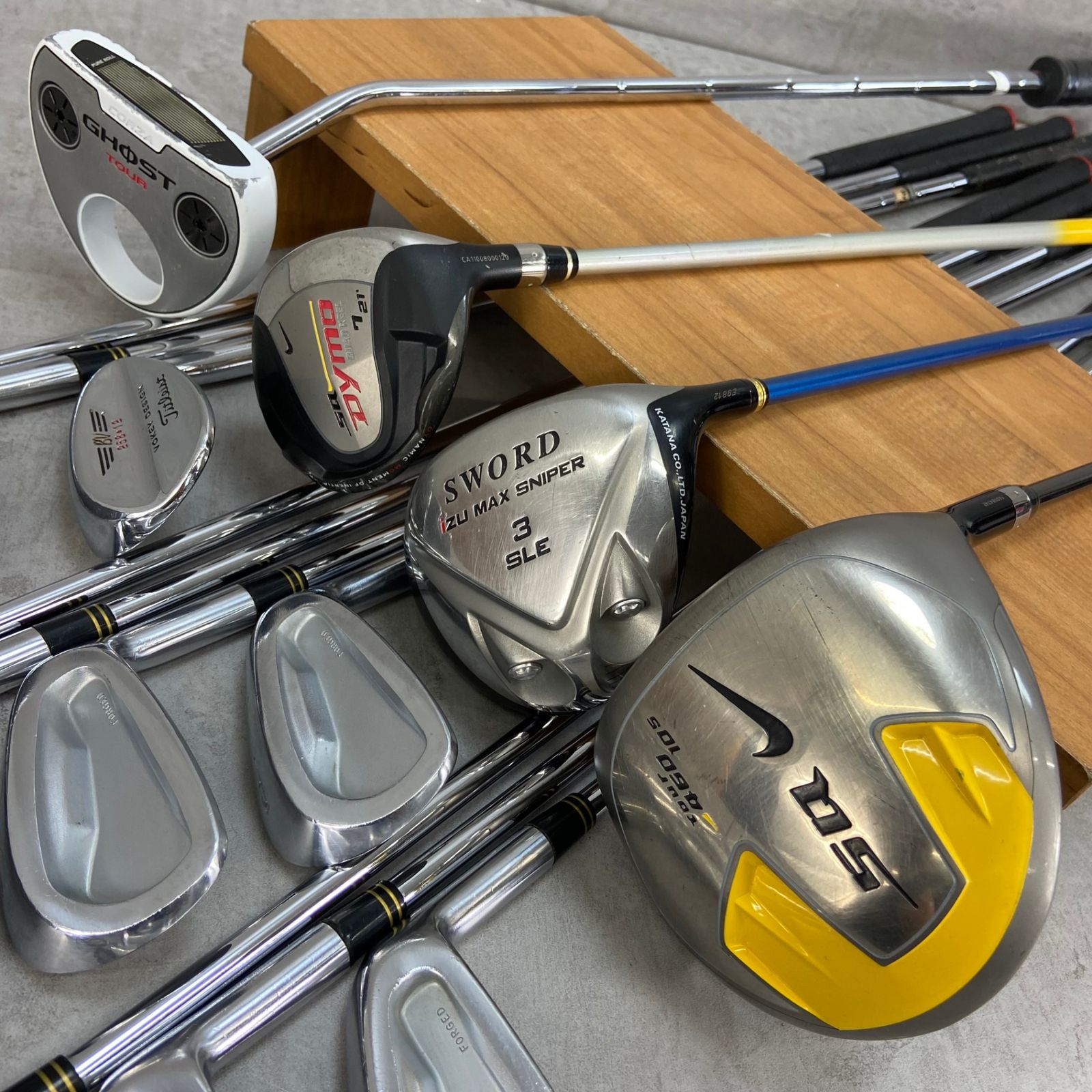 ナイキ カタナ メンズゴルフ14本セット 右利き用 キャディバッグ