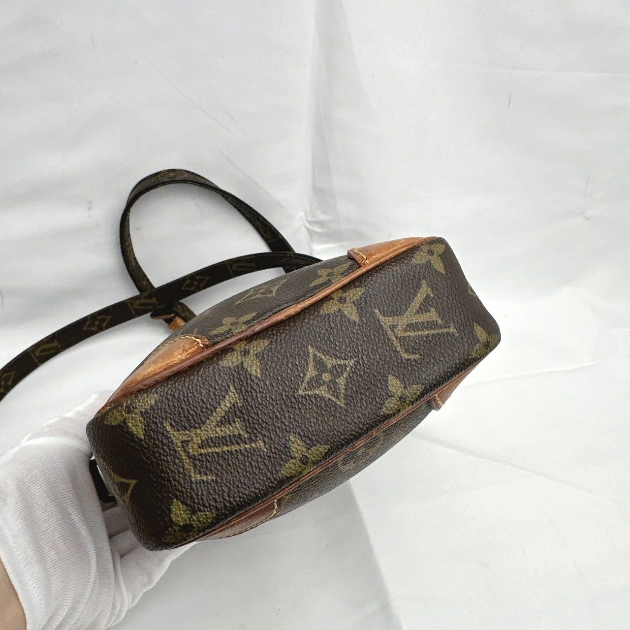 ルイヴィトン LOUIS VUITTON モノグラムショルダーバッグ ダヌーブ 楽天市場】ルイヴィトン ダヌーブ ショルダーバッグ モノグラム レザー