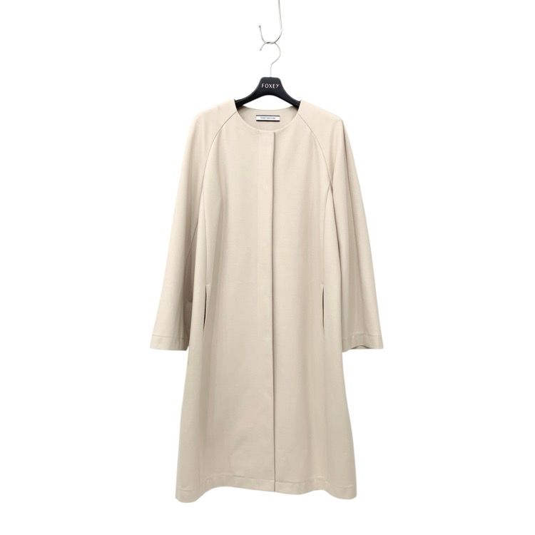 美品✨完売品✨フォクシー　ウェストミンスターコート ベージュ　38 ポーチ付 美品✨完売品✨フォクシー ウェストミンスターコート ベージュ