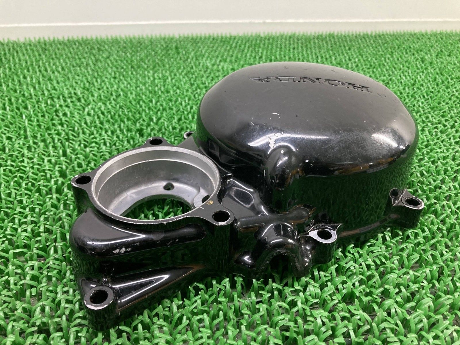 CB1100 エンジンカバー MGC ホンダ 純正 SC65 ジェネレーターカバー クランクケースカバー ペイント素材に 割れ欠け無し uS