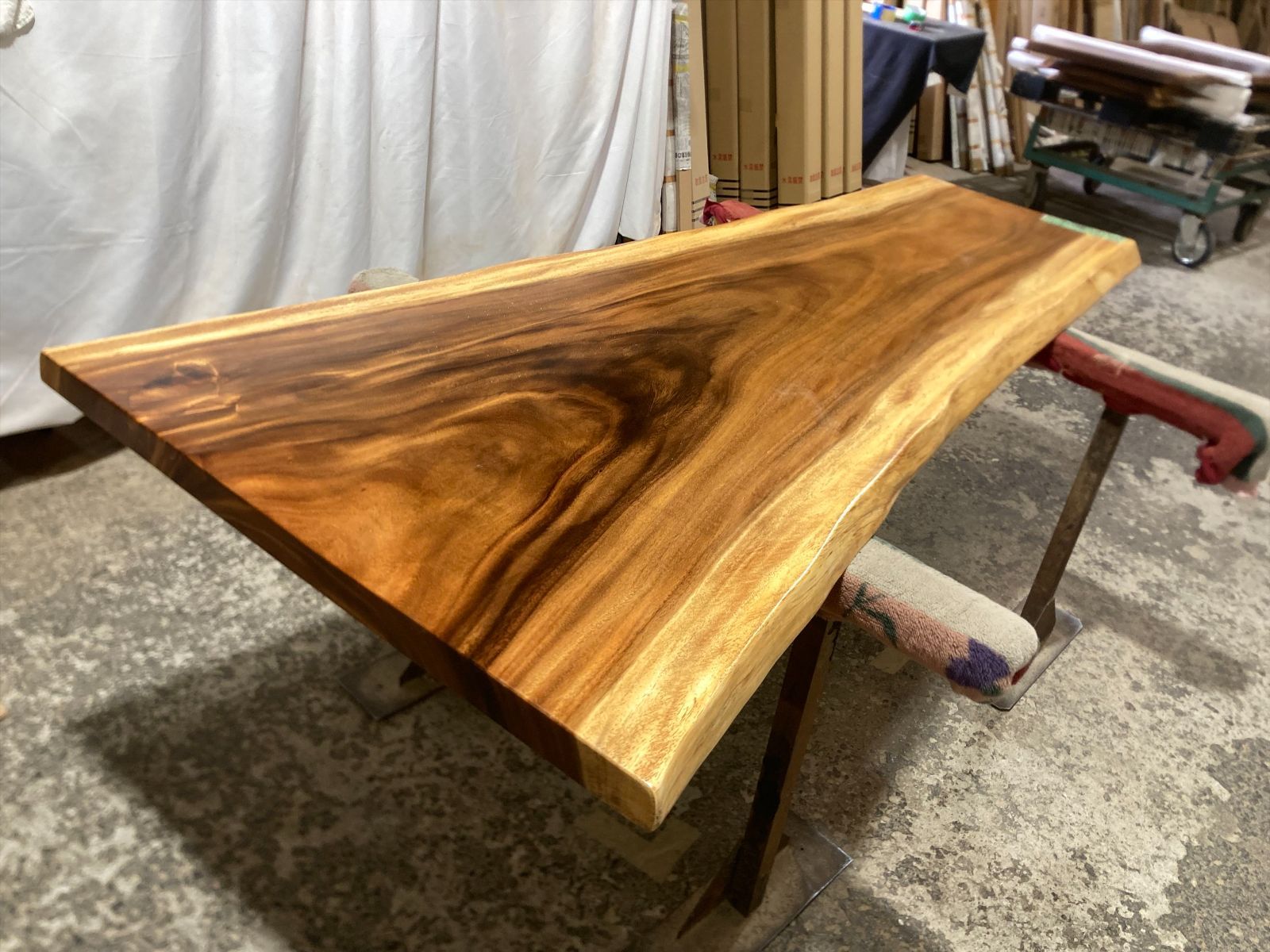 モンキーポッド9213 一枚板無垢 乾燥材 1990ｘ520-920ｘ48mm カウンター センターテーブル ダイニングテーブル