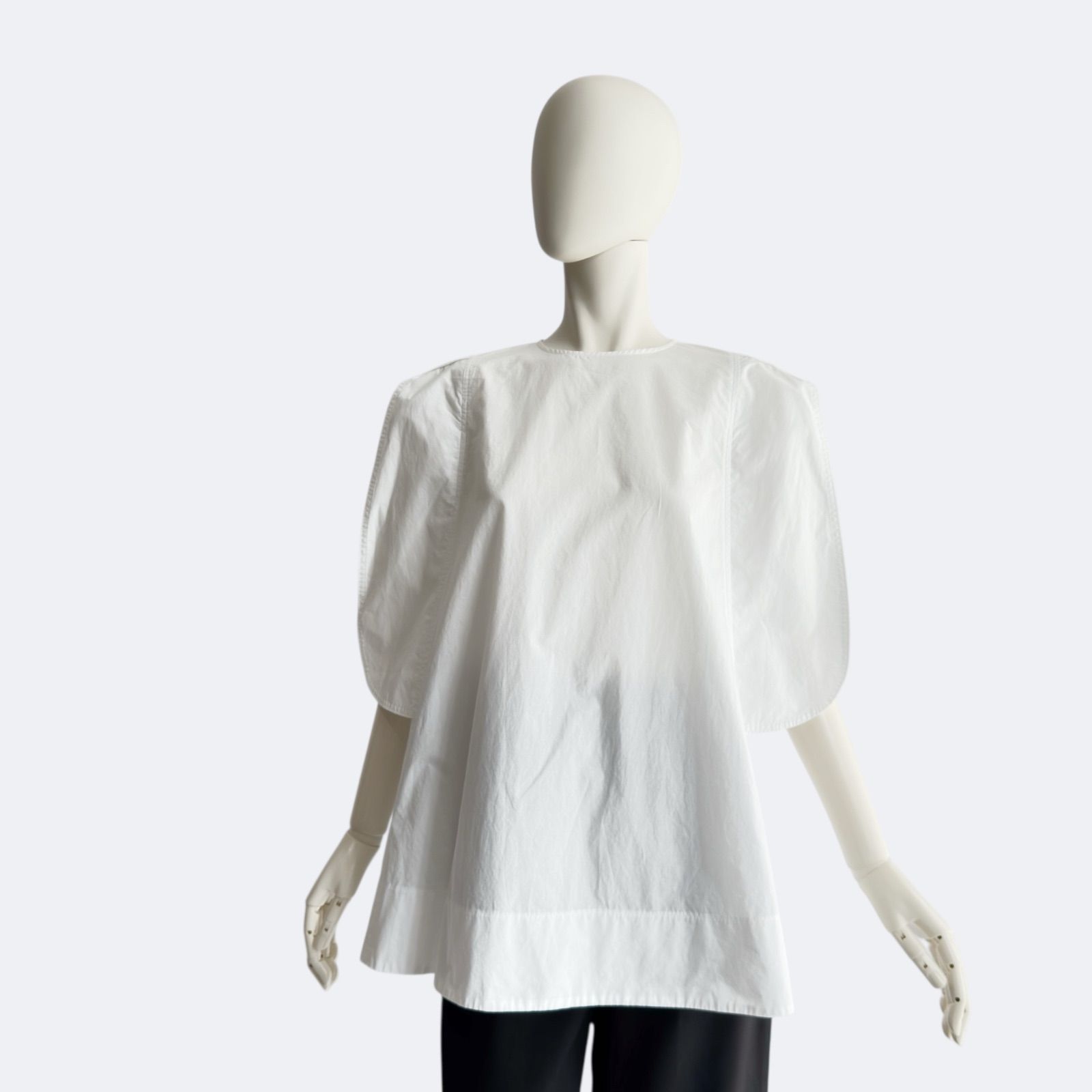 注目の yori ルナスリーブブラウス ホワイト 美品 ヨリ
