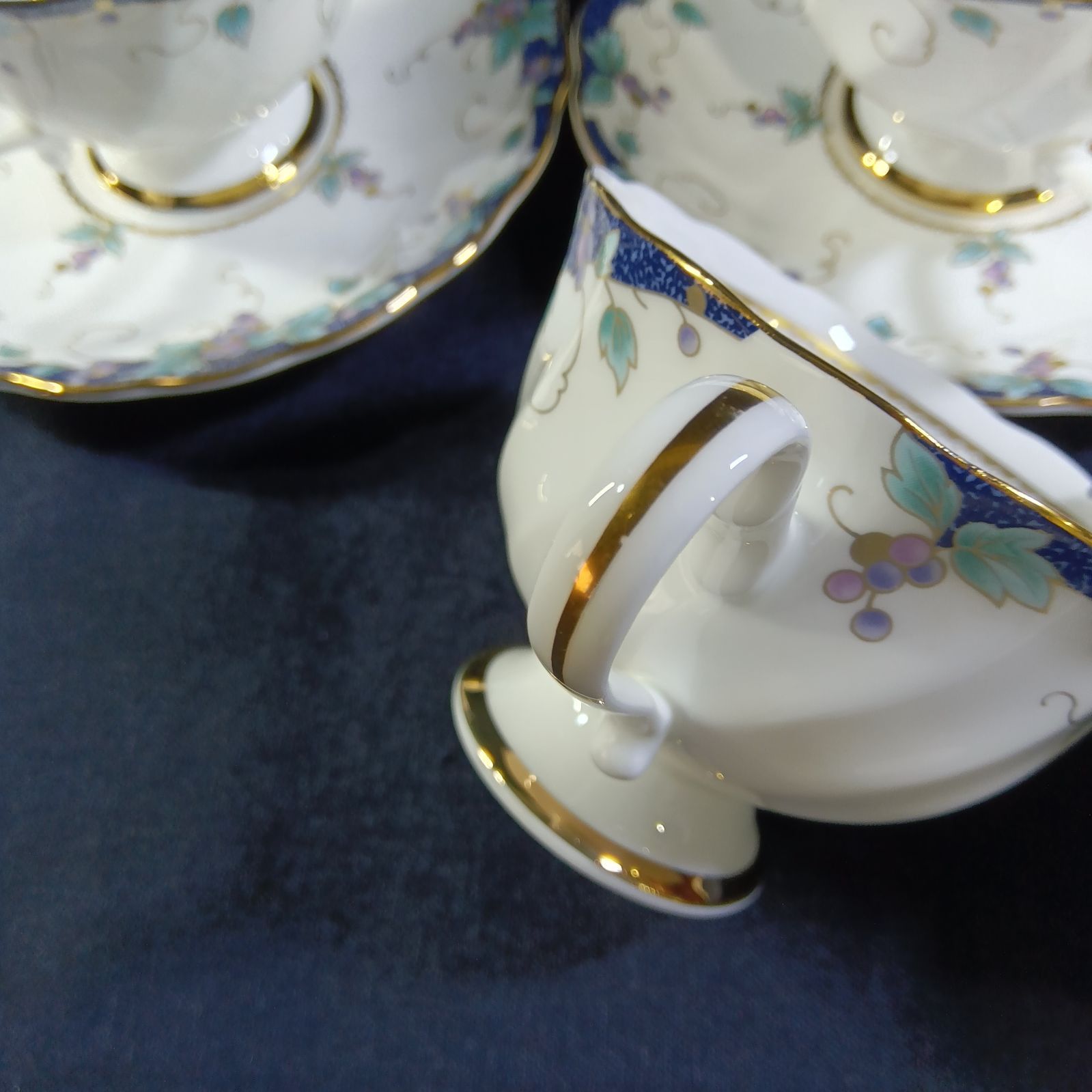 Bone China YAMAKA ボーンチャイナ ヤマカ 葡萄柄 脚付きカップ 