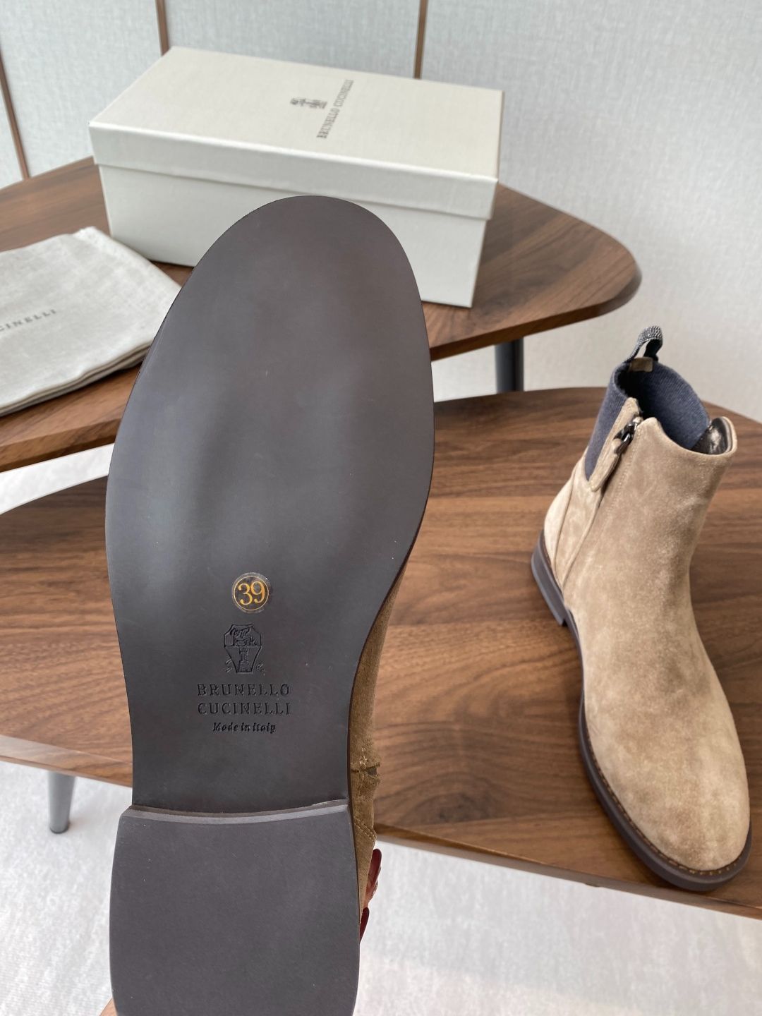 BRUNELLO CUCINELLI ベージュ チャッカブーツ BRUNELLO CUCINELLI ベージュ チャッカブーツ BRUNELLO CUCINELLI