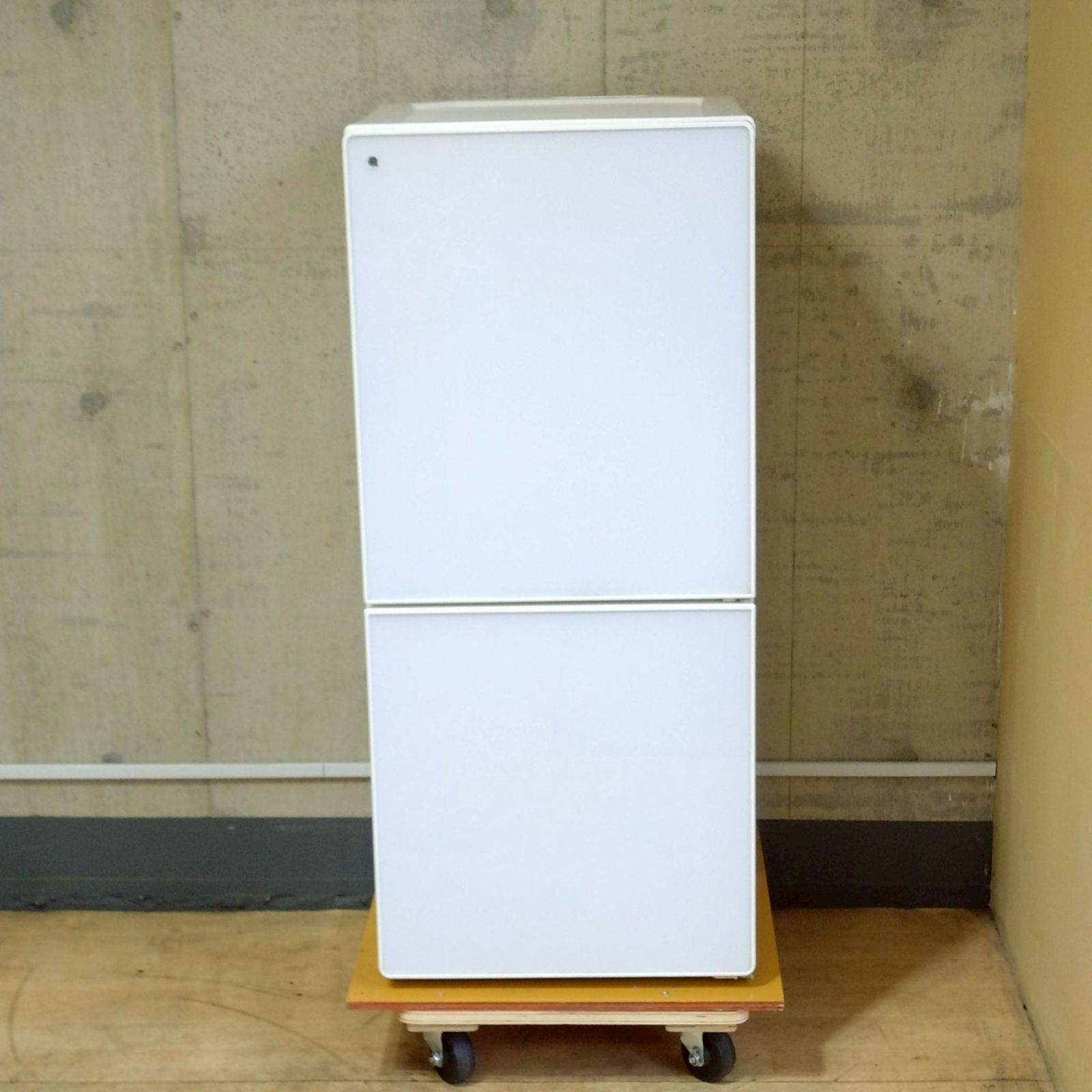 送料設置無料　ユーイング ノンフロン冷凍冷蔵庫　UR-FG110J ユーイング 爆買 買い替え応援セール 中古 冷蔵庫 一人暮らし