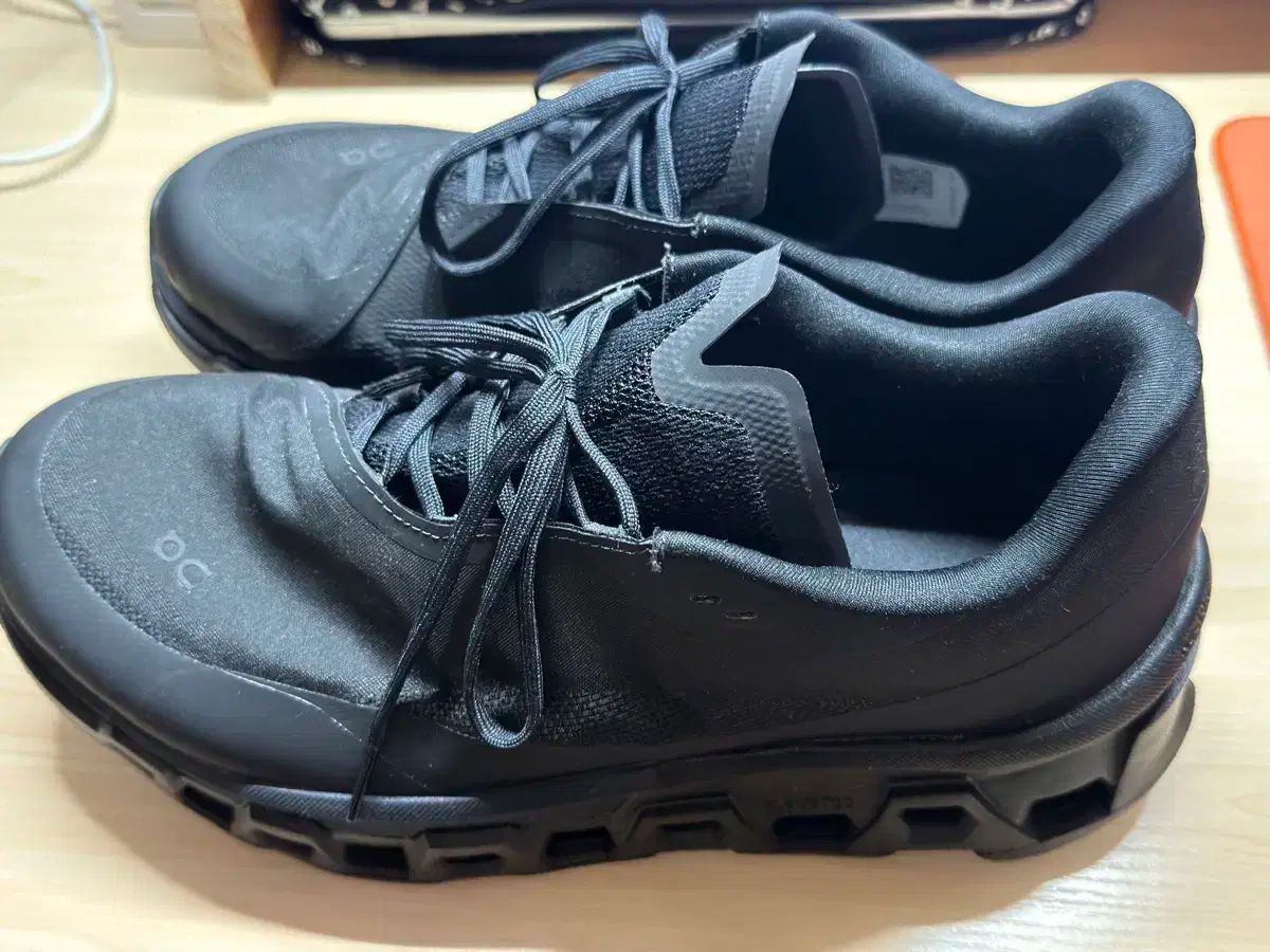 280 パフュームクラウドMONSTER2 ブラックマグネット