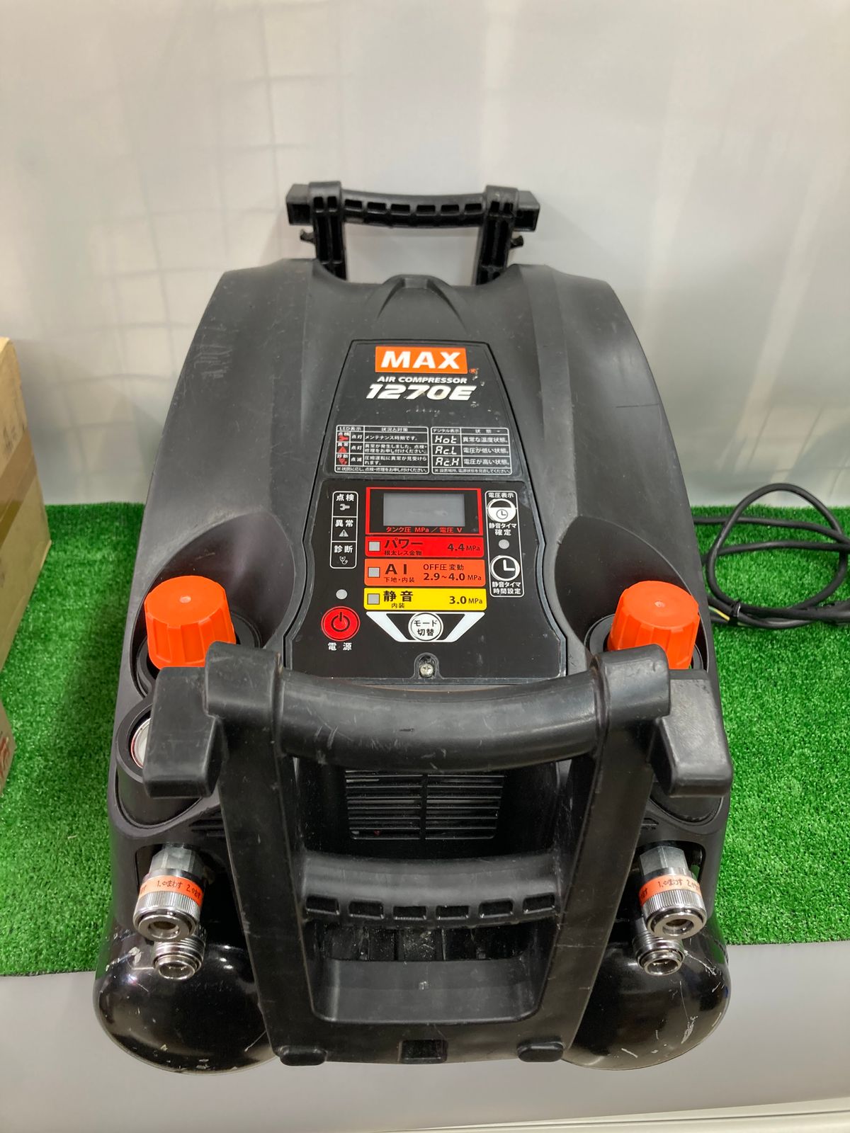 中古品】【0922】☆MAX(マックス) 高圧スーパーエアコンプレッサー ブラック AK-HH1270E ITY1FPE40TLC - メルカリ