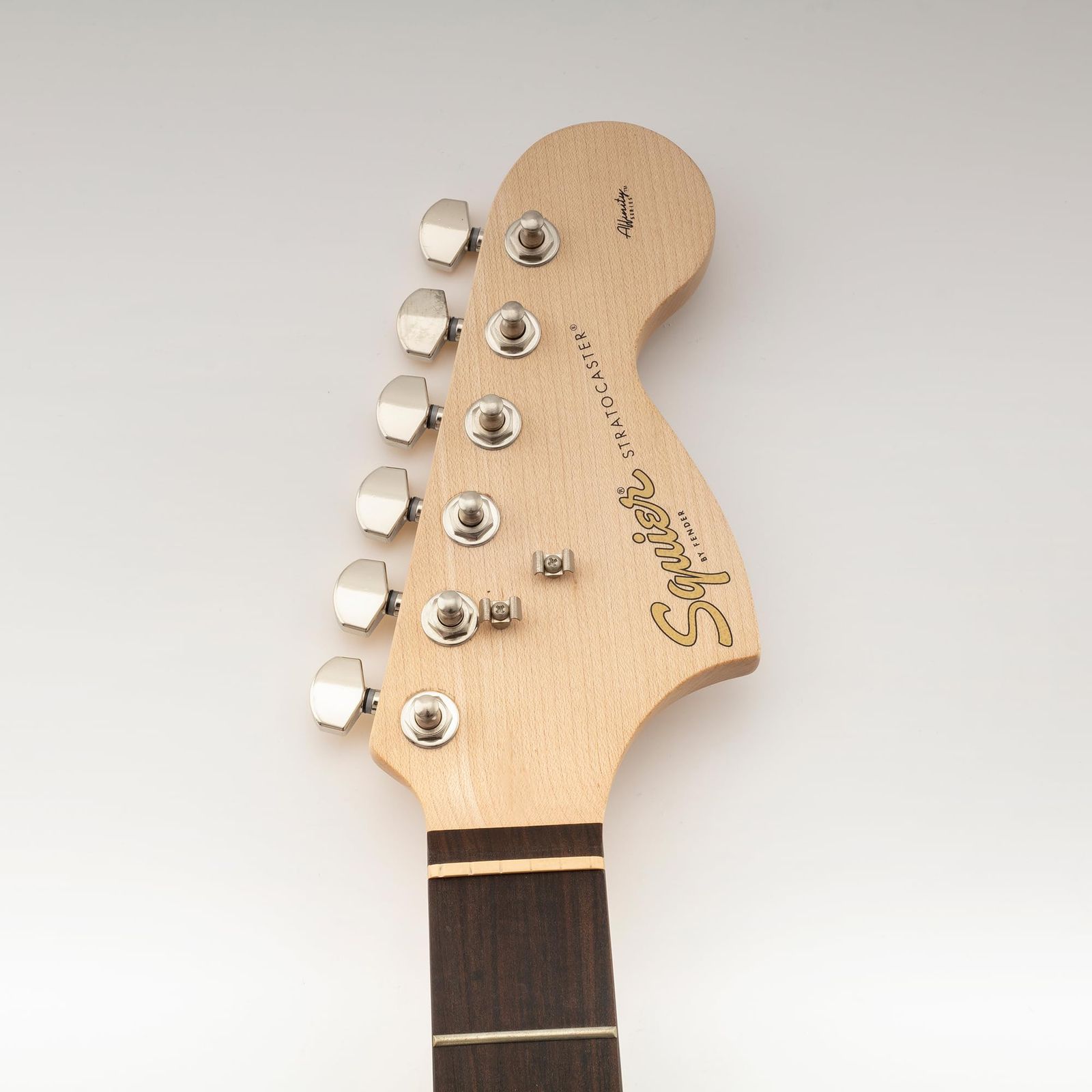 ギターマシンヘッド。アコースティックギターチューニングペグ、6個の密封ギター弦チューニングペグ交換用ギターマシンヘッドノブチューニン ペグ  マシンヘッド 6R インラインギターチューニングペグ ロック弦付き チューニングペグ チューナーヘッド アコースティック ...