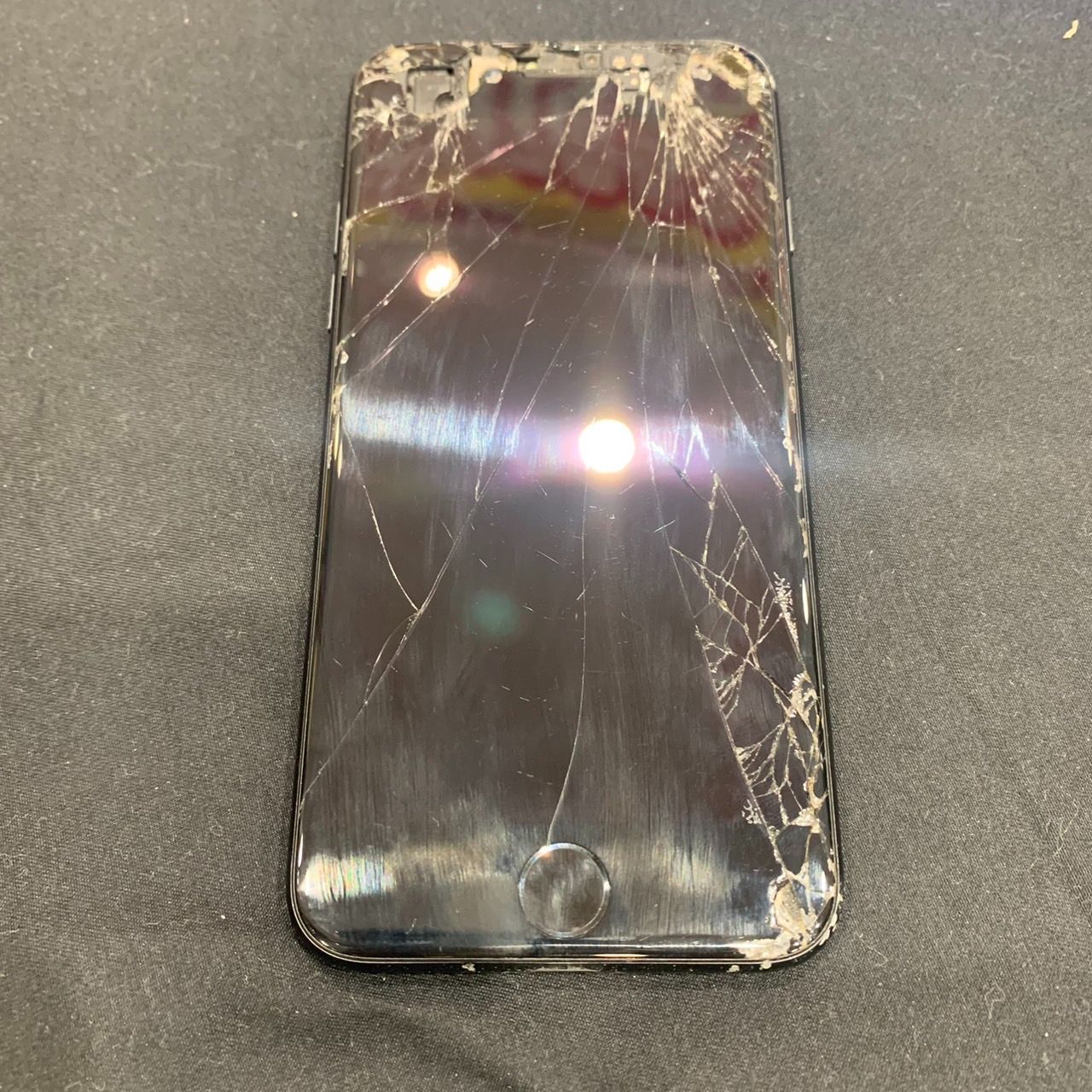 iPhone 7 ブラック 32GB 画面割れ ジャンク ジャンク品 iPhone7 ブラック 黒 32GB スマートフォン 中古 画面