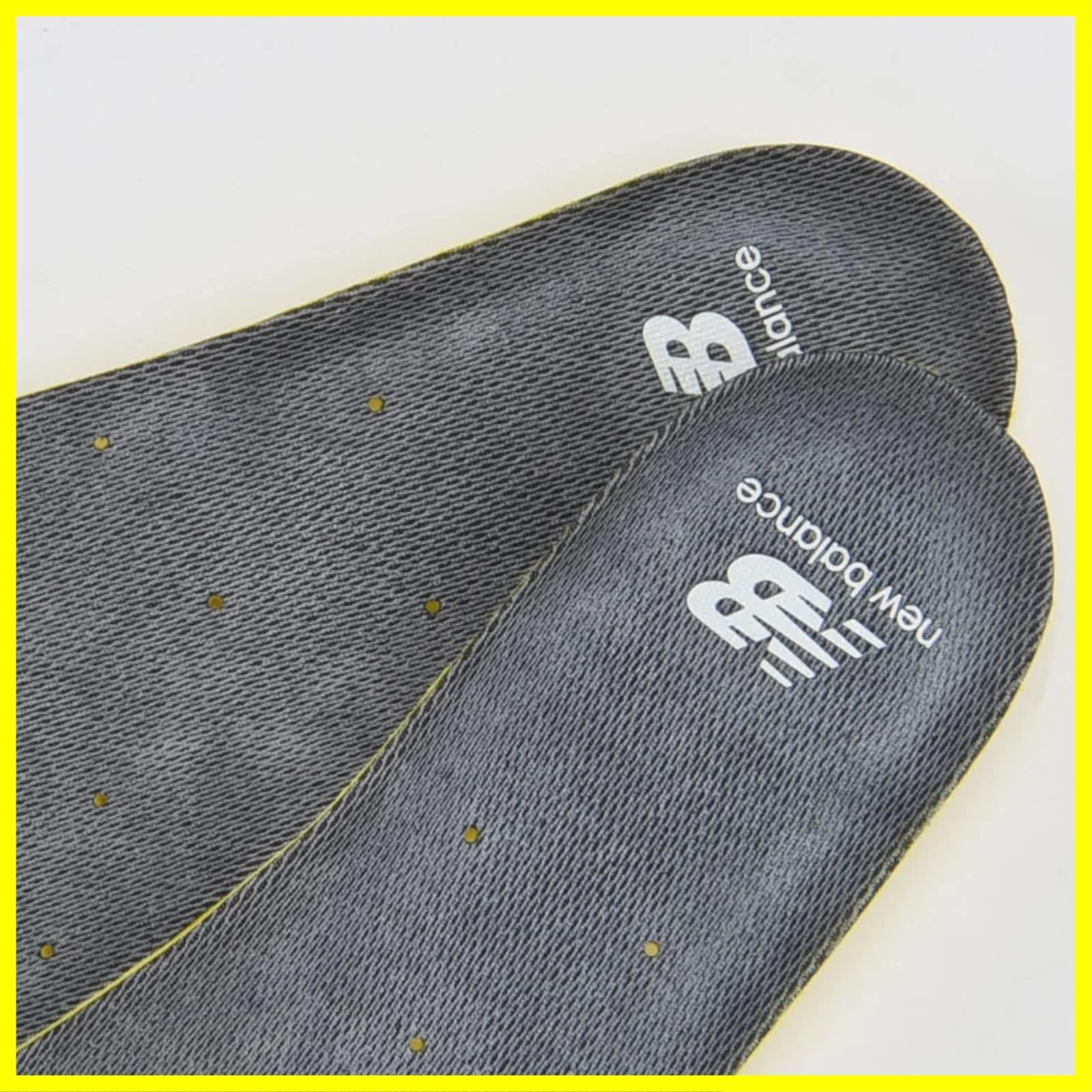 新品　22.5cm　NIKE ナイキ　エアジョーダン1 MID GS 　ホワイト 勲章 勲八等瑞宝章☆1888年（昭和21年）～／純銀製／漆塗箱