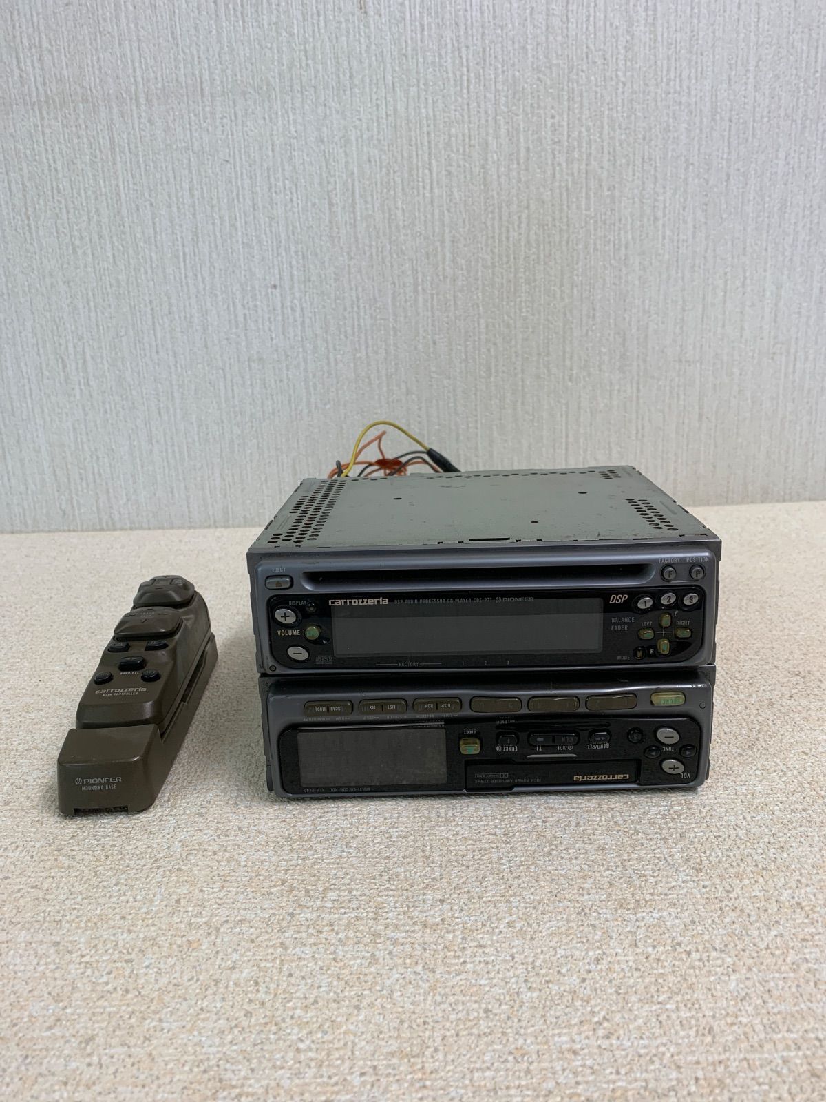 フォロー割対象商品 Pioneer パイオニア carrozzeria カロッツェリアカーオーディオ デッキ KEH-P440 CDS-P77 リモコン付き