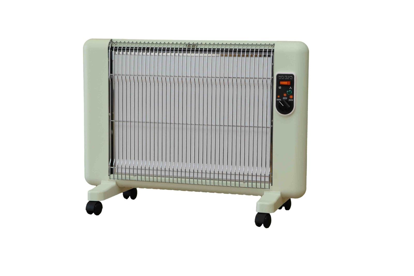 正規代理店 サンラメラ グリーン色 萬基商事製 生産品 石油ファンヒーター 石油ストーブの苦手な人 無風遠赤外線で体の芯まであったか 室内乾燥しない安心パネルヒーター