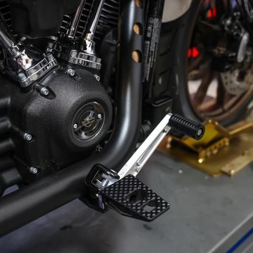 M8ソフテイル ブレーキアーム クローム BRIGHTFACE_UK