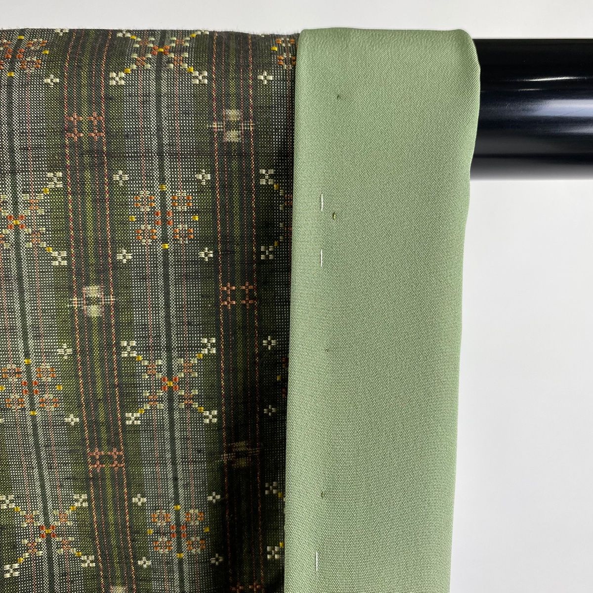 紬 身丈152cm 裄丈62cm S 袷 縦縞模様 幾何学模様 花織 深緑 正絹 WWW_OLIVIERBERNSTEIN_COM