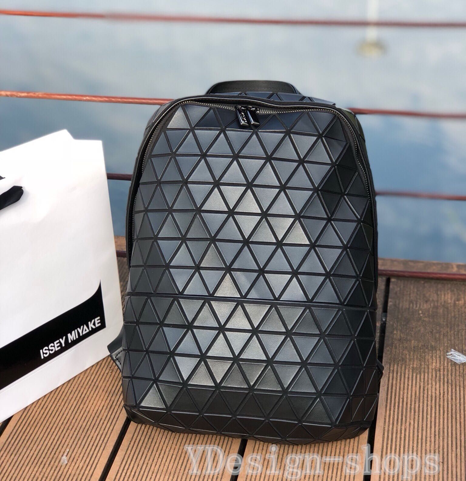 未使用 BAO BAO ISSEY MIYAKE リュックバッグ ブラック新品#7526 - メルカリ