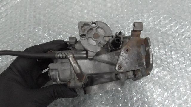 グース250 NJ46A-100xxx の キャブレター 1758159641