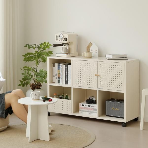 金属製キャビネット