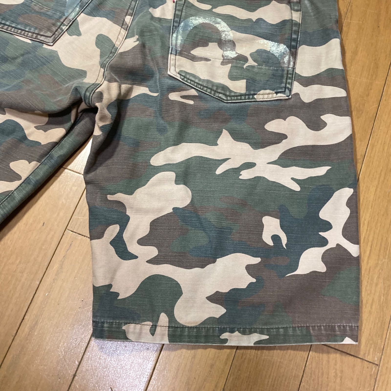 EVISU ショート パンツ 迷彩 エヴィス ハーフパンツ - メルカリ