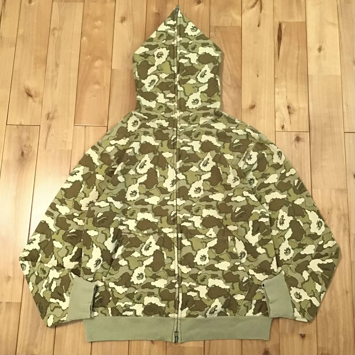 ☆激レア KAWS × BAPE Cloud camo パーカー Sサイズ a bathing ape  