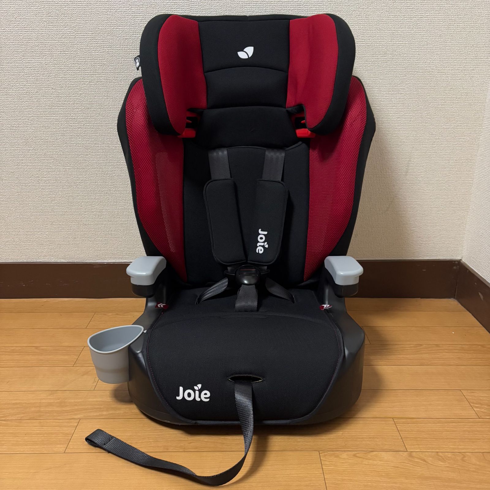 美品✨KATOJI joie ジュニアシート　エレベートブラック　レッド Joie ジョイー チャイルドシート ジュニアシート エレベート ブラック