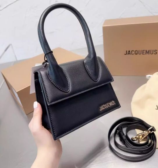 数量限定セール】《JACQUEMUS》 ジャックムス ミニショルダーバッグ 
