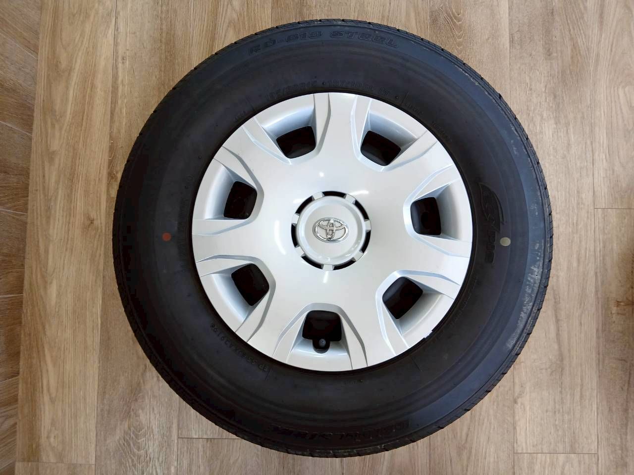 6型ハイエース 純正ホイール×サマータイヤセット195 80 R15