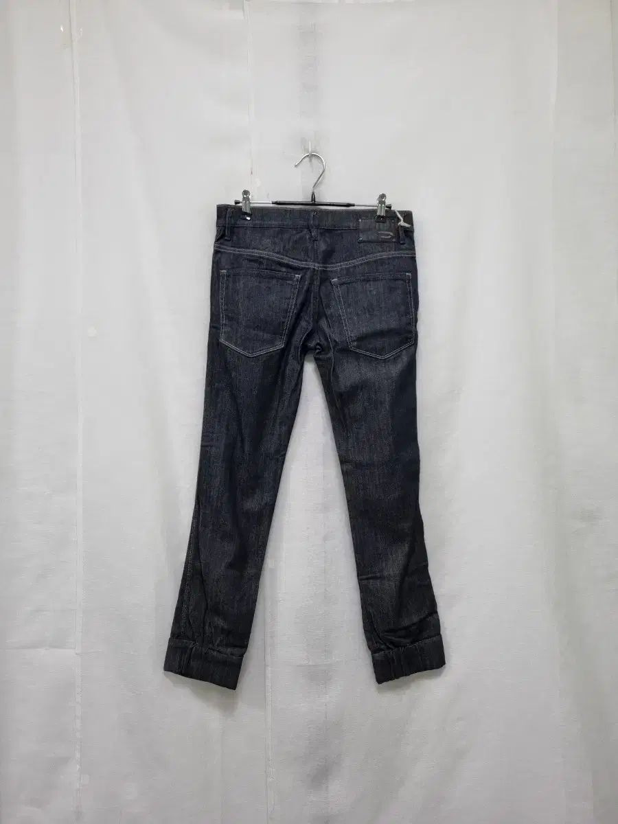 DIESEL::デニム:27[RESALE] 和宇津 新品 27 DIESEL(ディーゼル) ジョーイ デニム - メルカリ