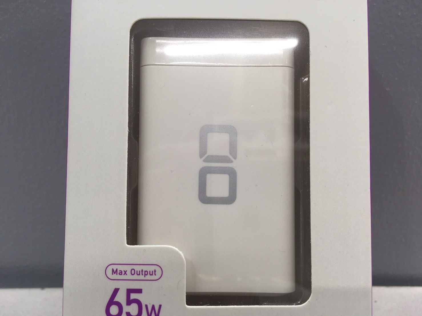 小牧店】未開封品 GaN充電器 3ポート対応 CIO-G65W2C1A-WH【423-S055