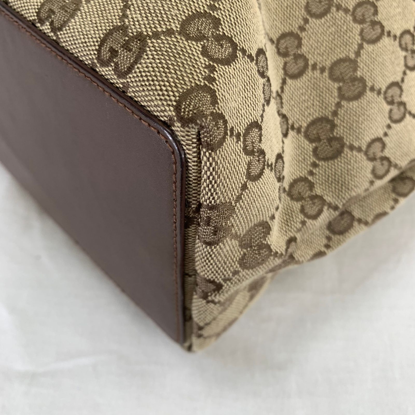 GUCCI トートバッグ 肩掛け GGキャンバス ロゴ金具 002 1098 GUCCI トートバッグ 肩掛け GGキャンバス ロゴ金具 002 1098