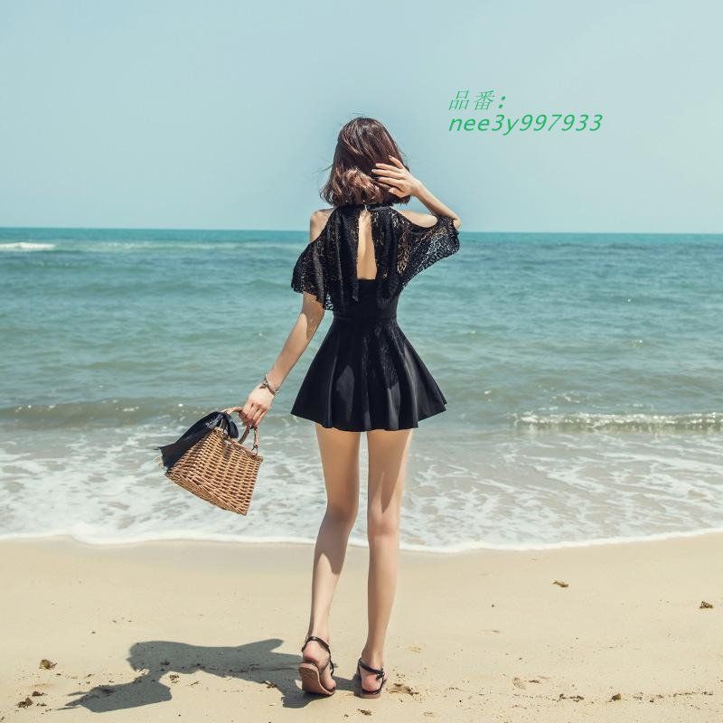 ショートパンツサロペット水着