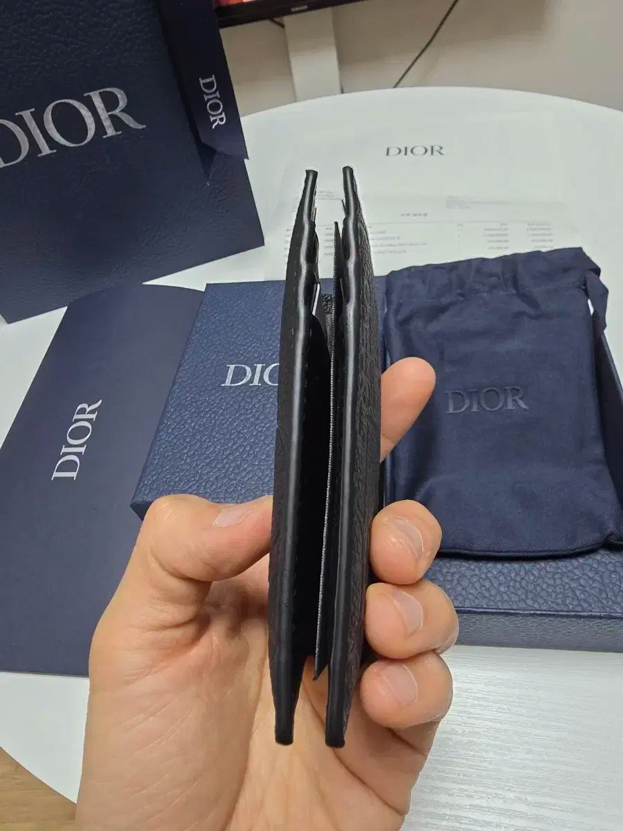 カードウォレット ブラック