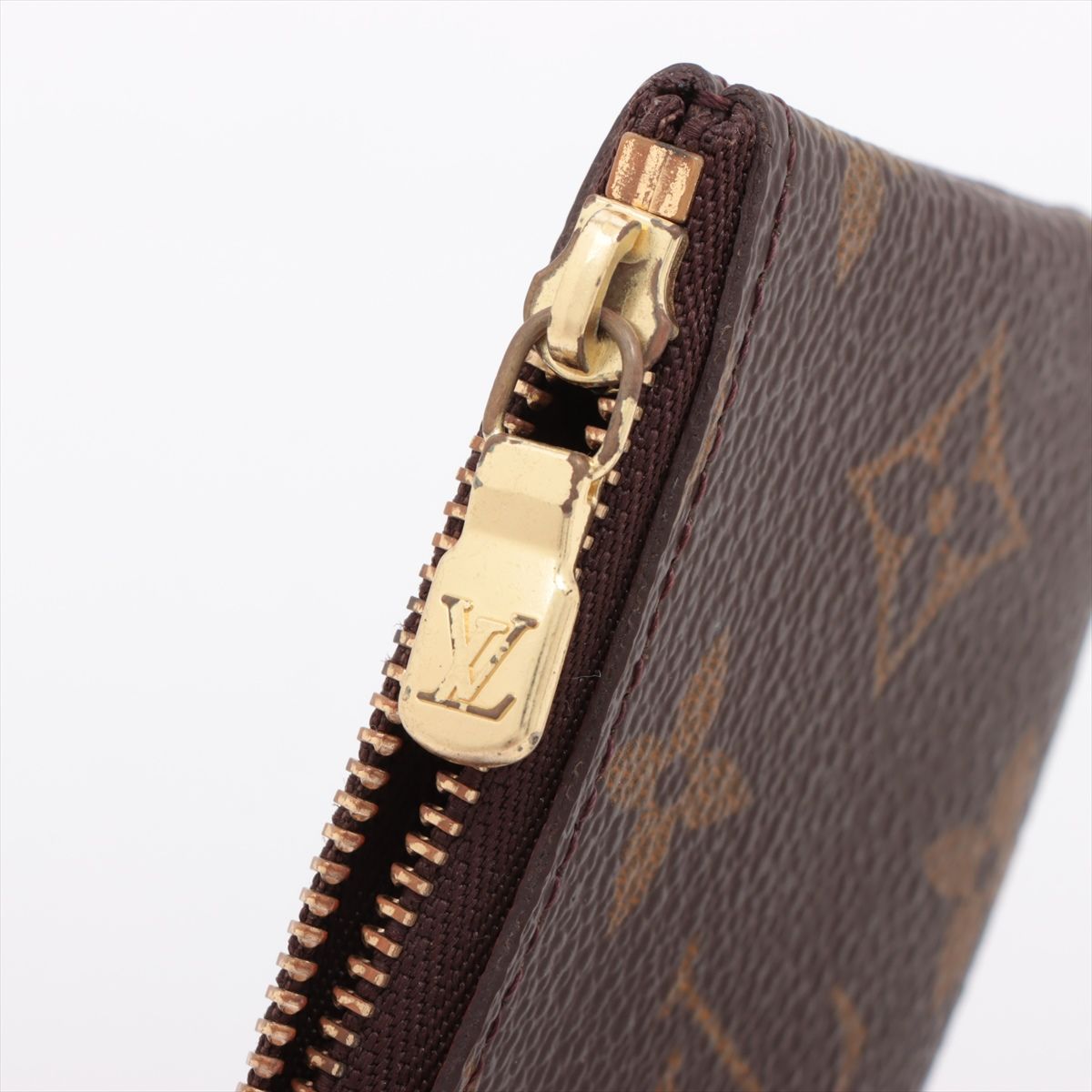 VUITTON