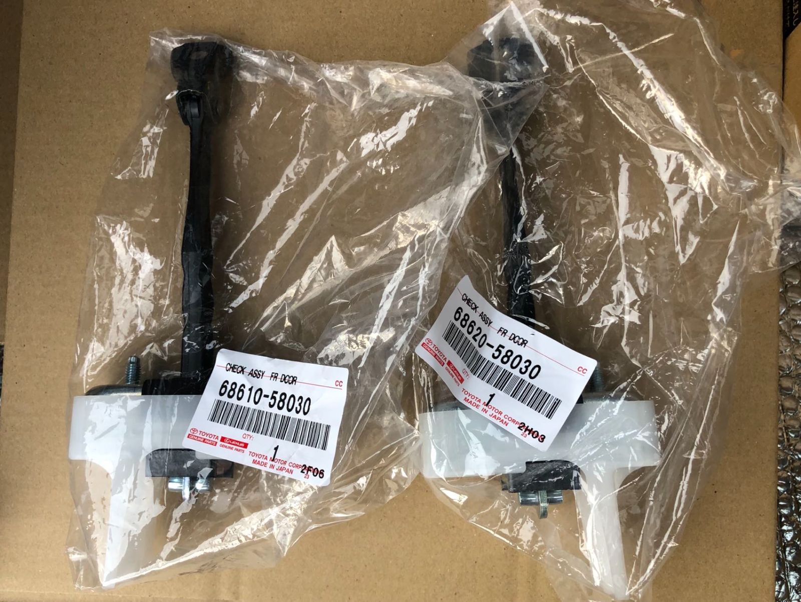 TOYOTAトヨタ純正 アルファード用 フロントドアチェックAssy