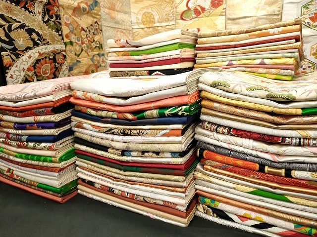 平和屋本店 袋帯 西陣 まとめて100点 鳳凰 鶴 孔雀 人物 蝶 更紗 花柄 楽器 佐賀錦 金銀糸 など あり 全て正絹 se3711