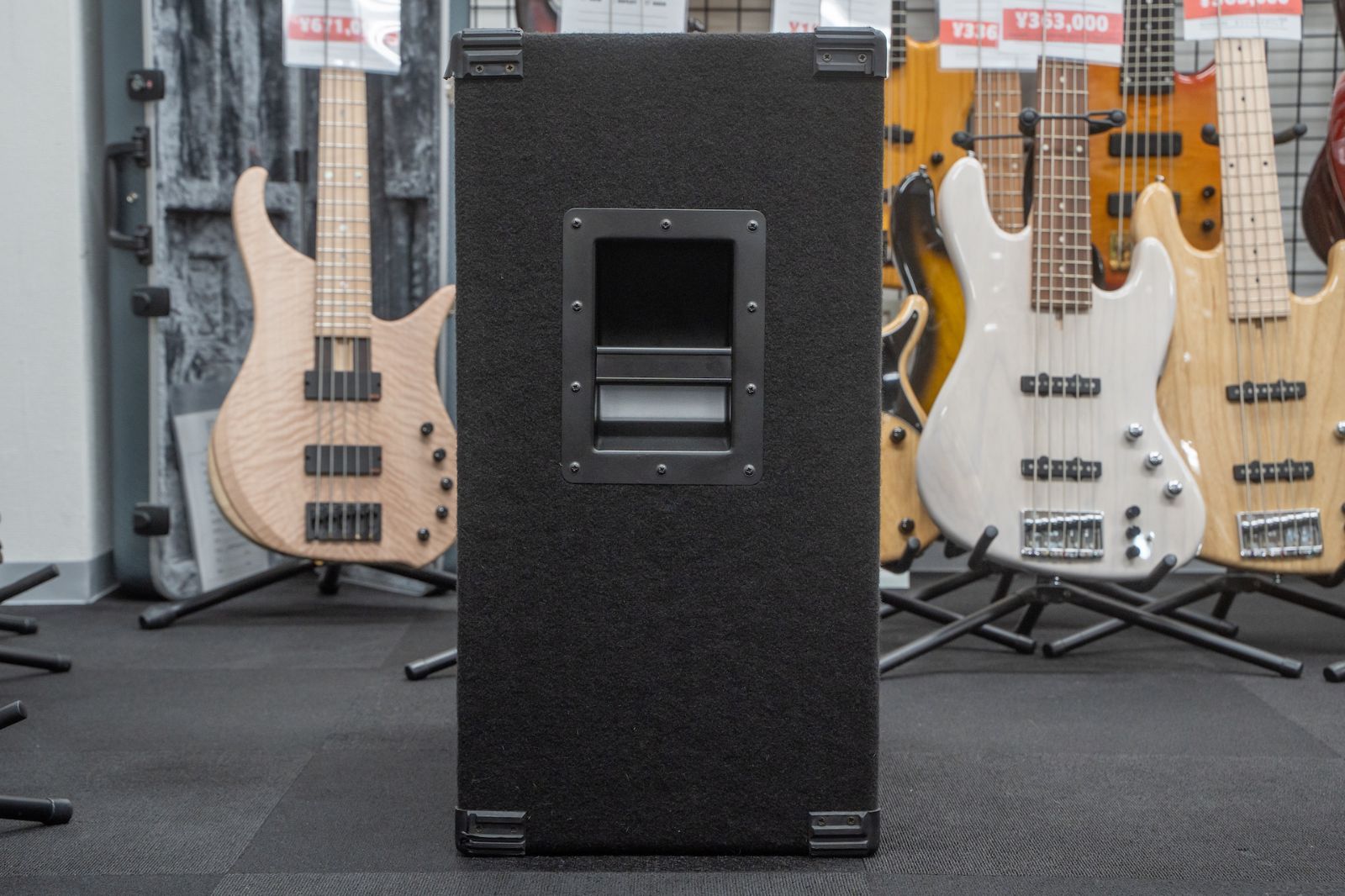 300W GIB横浜