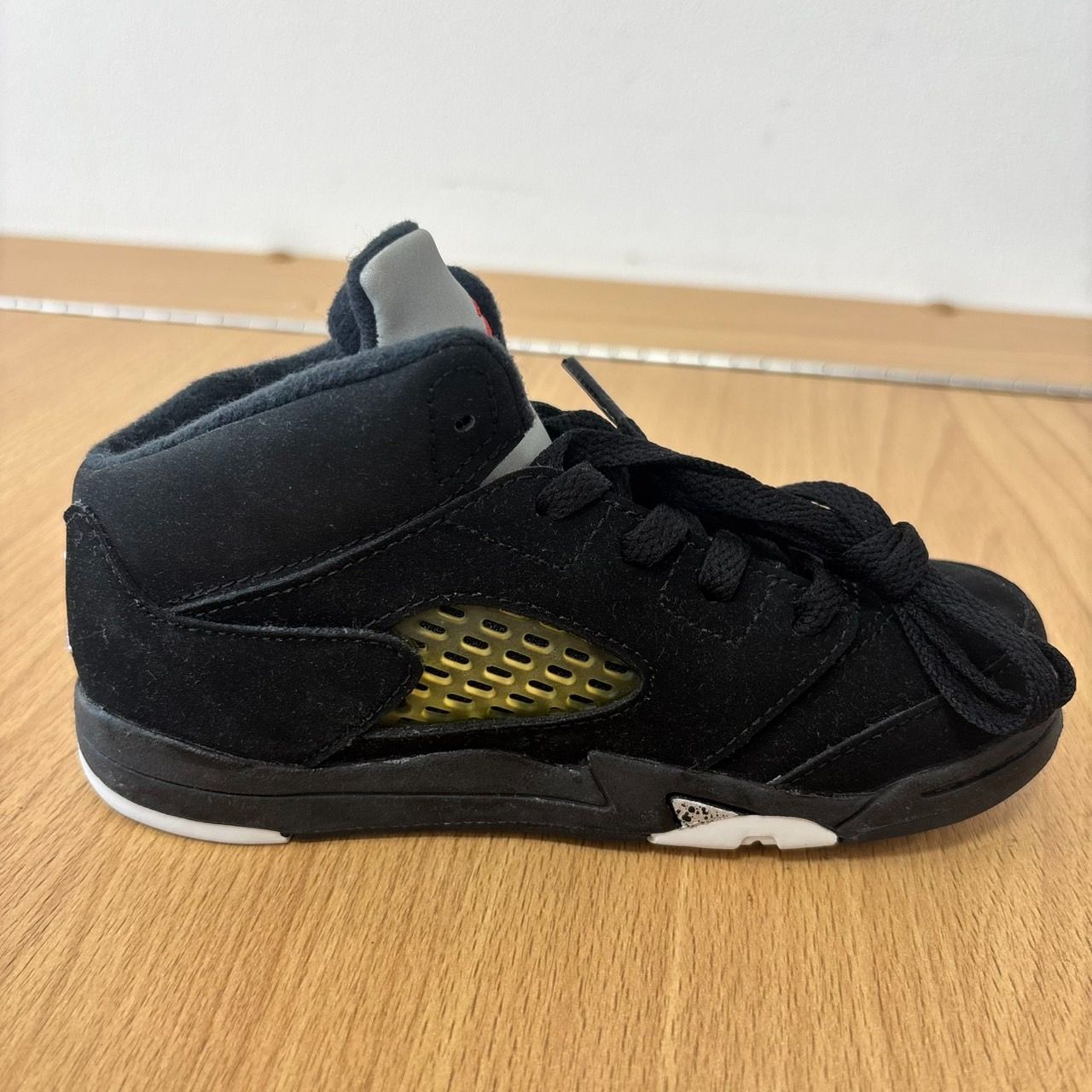 ベビー　キッズ　ジョーダン　レトロ NIKE ナイキ エア ジョーダン スニーカー キッズ シューズ AIR
