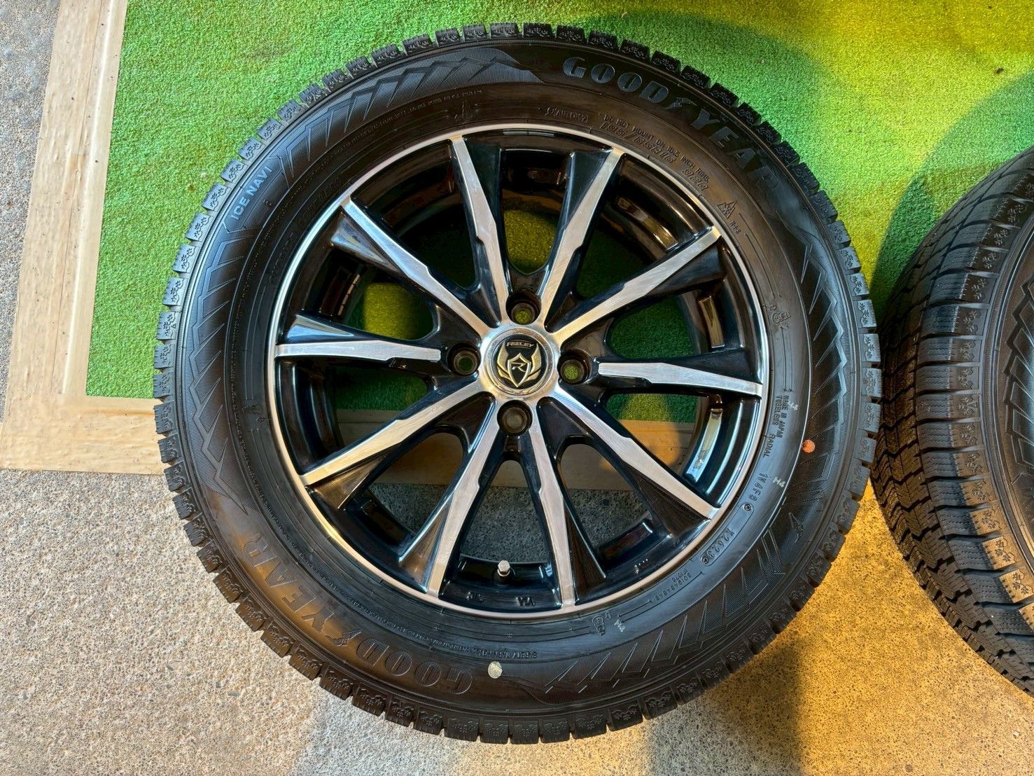 ☆ライズ A201A スタッドレスタイヤホイールセット 195/65R16 ☆ライズ A201A スタッドレスタイヤホイールセット 195/65R16